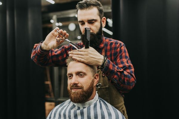 Advanced grooming and professional styling for a sharp, confident, and modern look.